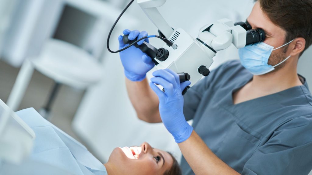 лечение зубов под микроскопом, leczenie kanałowe białystok
