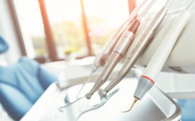 Ciekawostki o&nbsp;wyposażeniu i&nbsp;codziennej pracy lekarzy oraz&nbsp;asystentek w&nbsp;Szczygieł Stomatologia